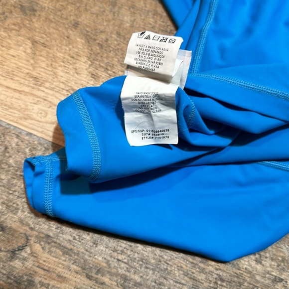 Speedo, Boys S, Blue UV Short Sleeve Swim Shirt - Picture 4 of 4